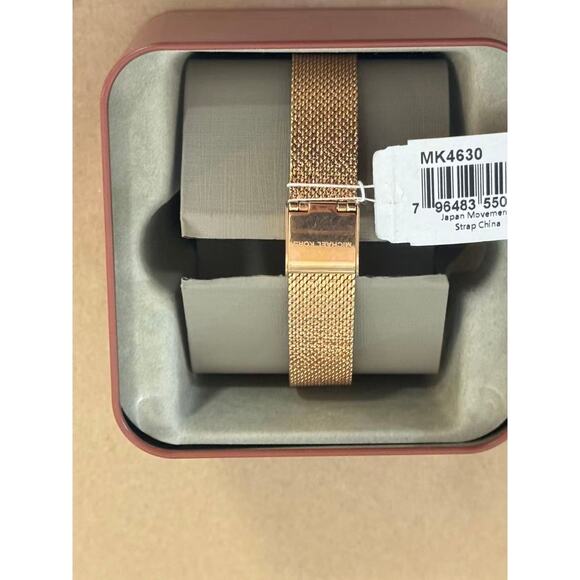 Michael Kors MK4630 Darci Quartz Blue Mother-of-Pearl Women's Watch - Picture 3 of 5